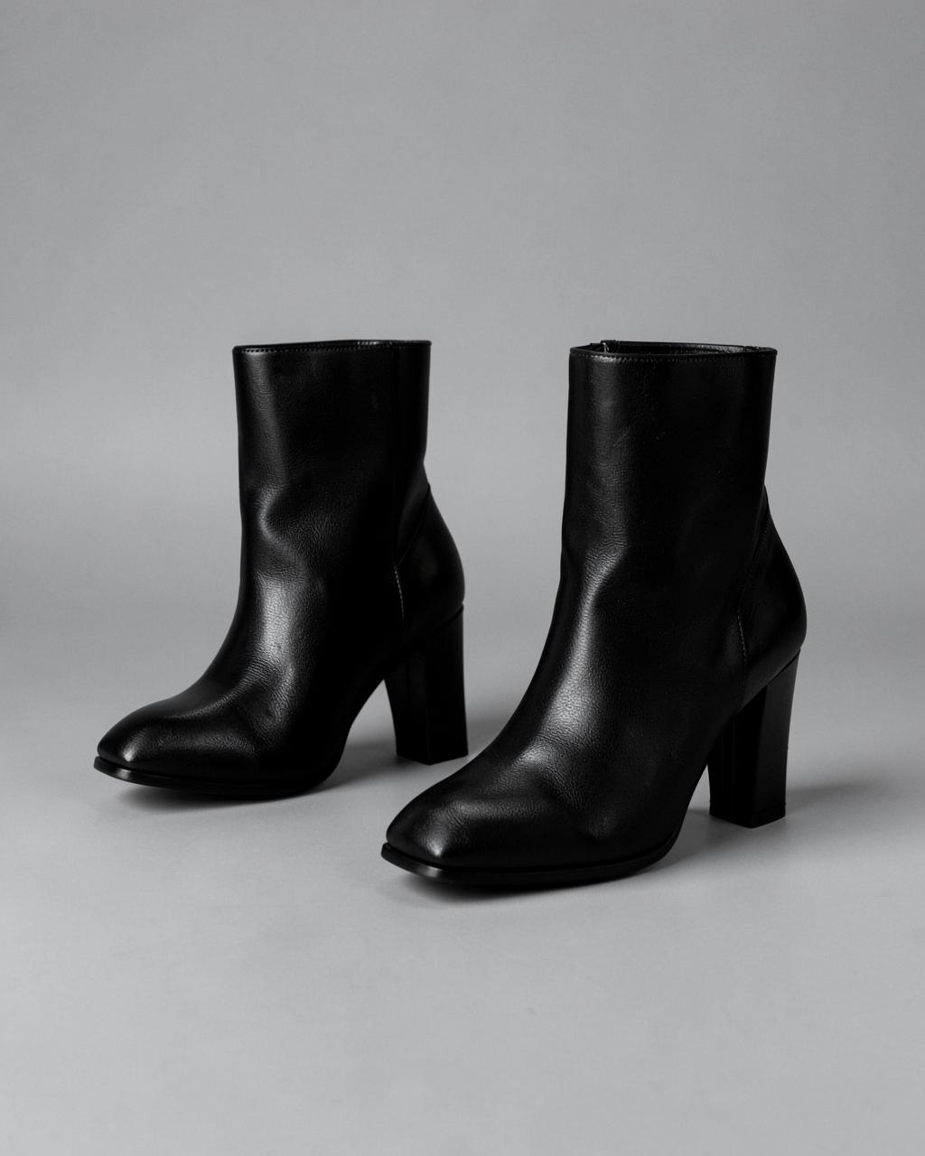 VÉRA Shoes editorial